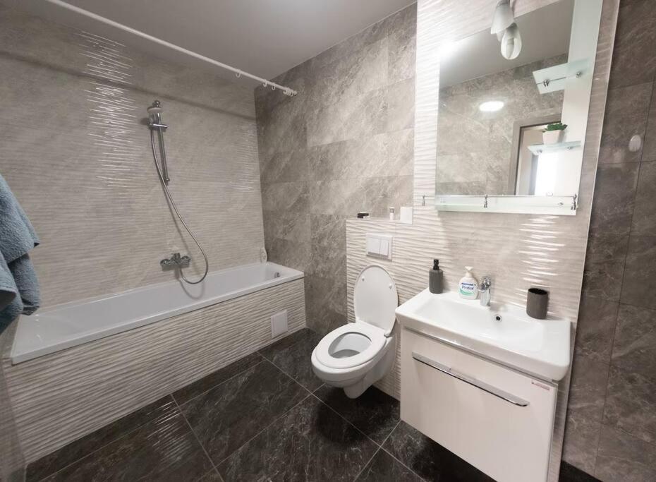 Urban Confort. Apartament Modern Si Luminos Rebreanu ทิมิชัวรา ภายนอก รูปภาพ