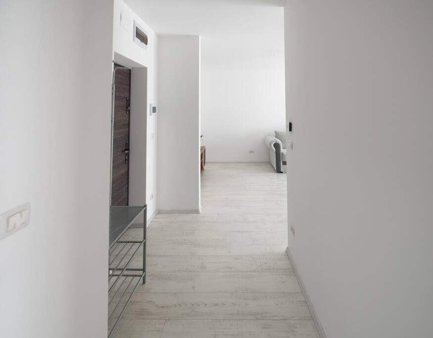 Urban Confort. Apartament Modern Si Luminos Rebreanu ทิมิชัวรา ภายนอก รูปภาพ