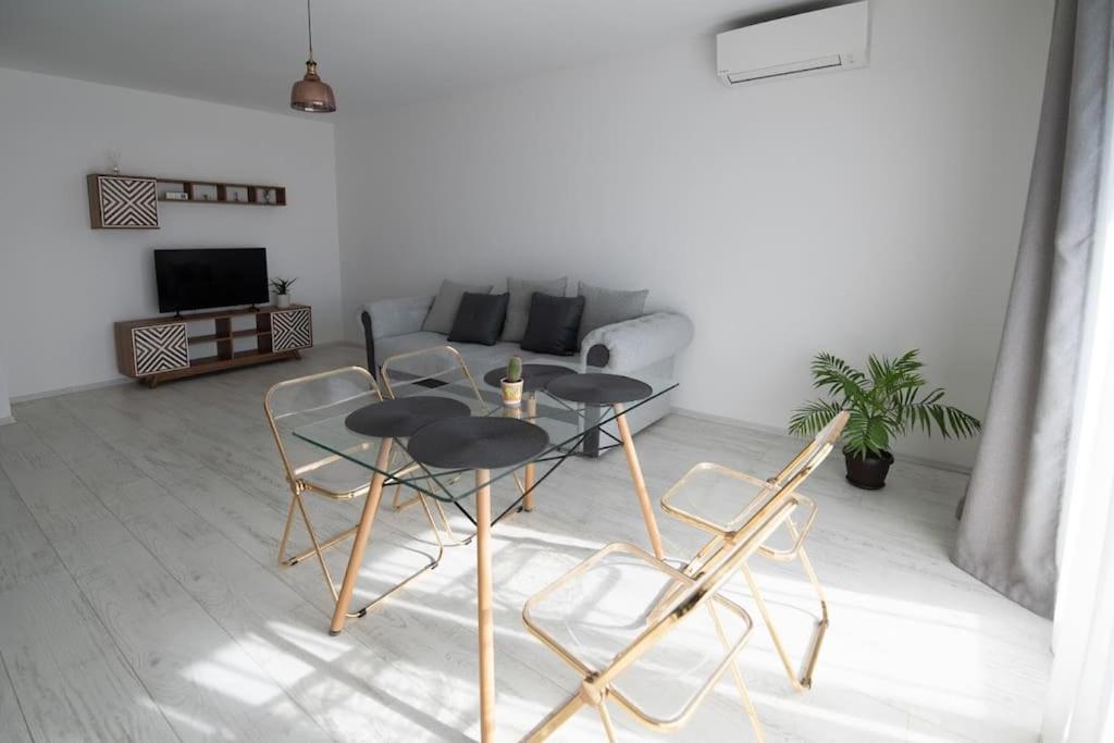 Urban Confort. Apartament Modern Si Luminos Rebreanu ทิมิชัวรา ภายนอก รูปภาพ